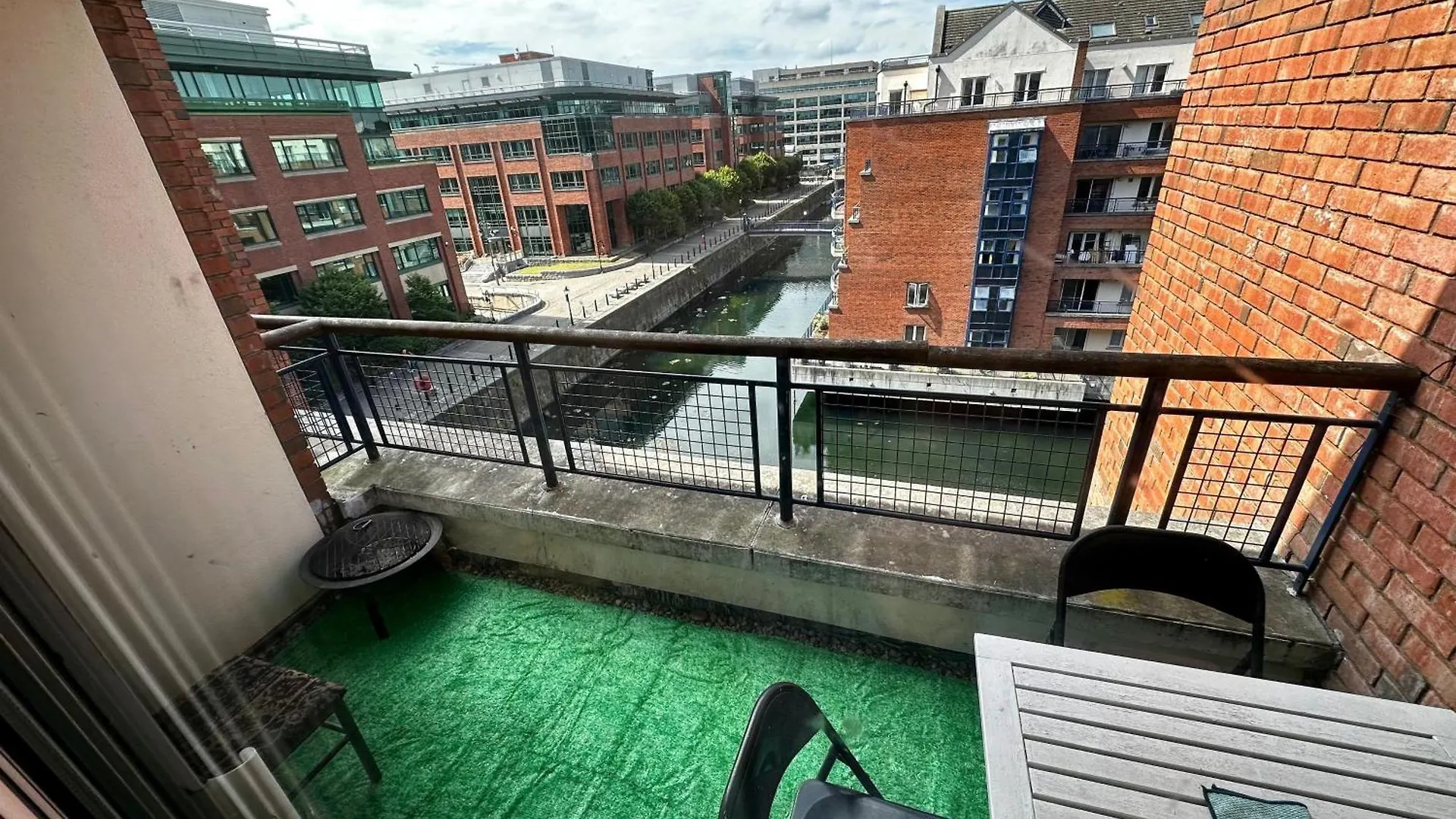Customerhouse Dublin 1, Balcony View Apartment